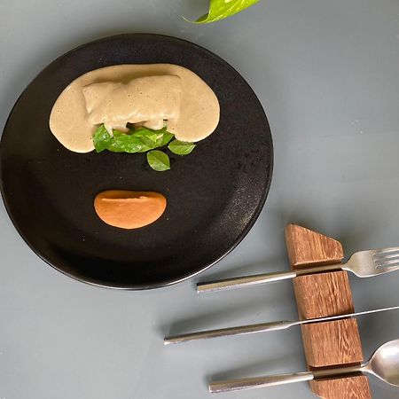 Hotel Makaaba Eco-Boutique Bacalar Exterior photo A plate of food prepared by a culinary artist