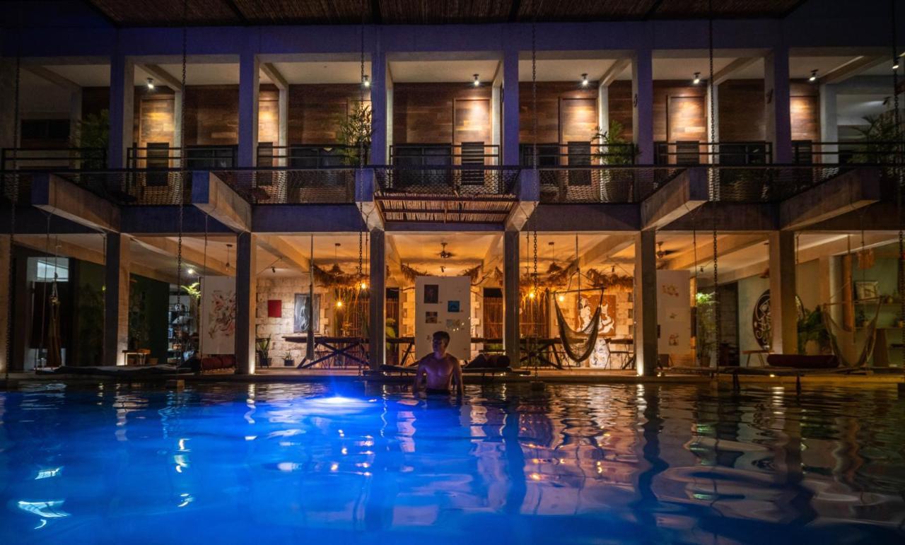 Hotel Makaaba Eco-Boutique Bacalar Exterior photo The swimming pool at the hotel
