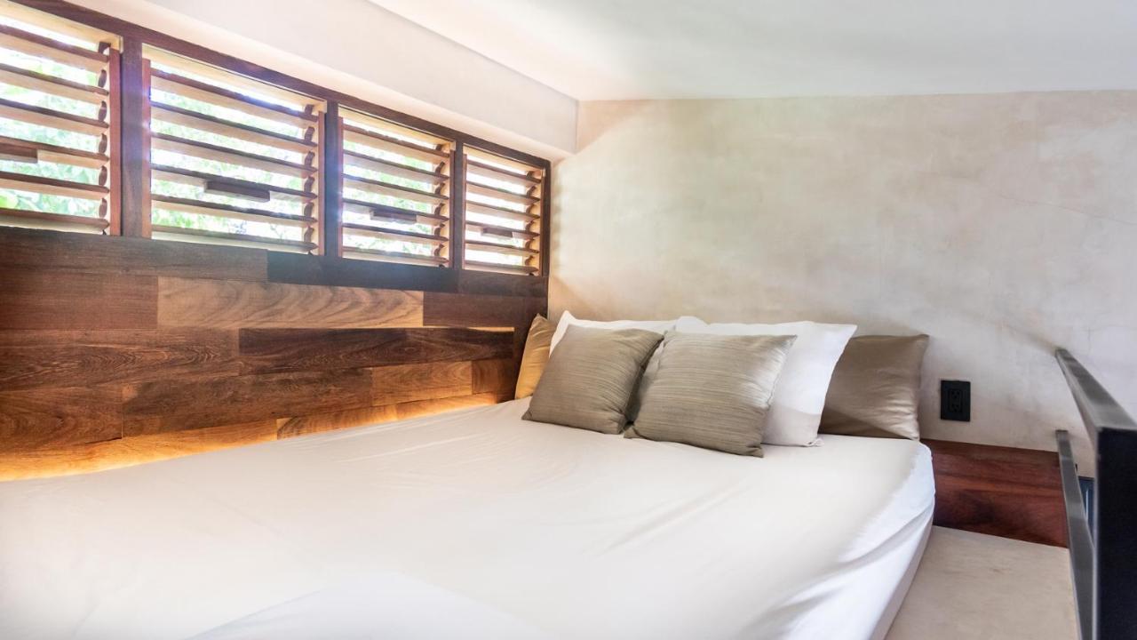Hotel Makaaba Eco-Boutique Bacalar Exterior photo A bedroom at the hotel